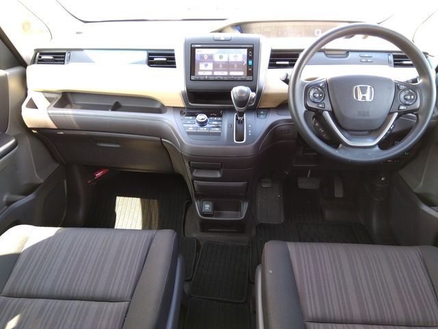 Honda FREED 2017-03 6250-1