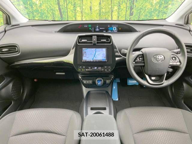Toyota PRIUS 2019-06 342175-1
