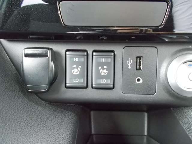 Nissan LEAF 2019-09 10529-9