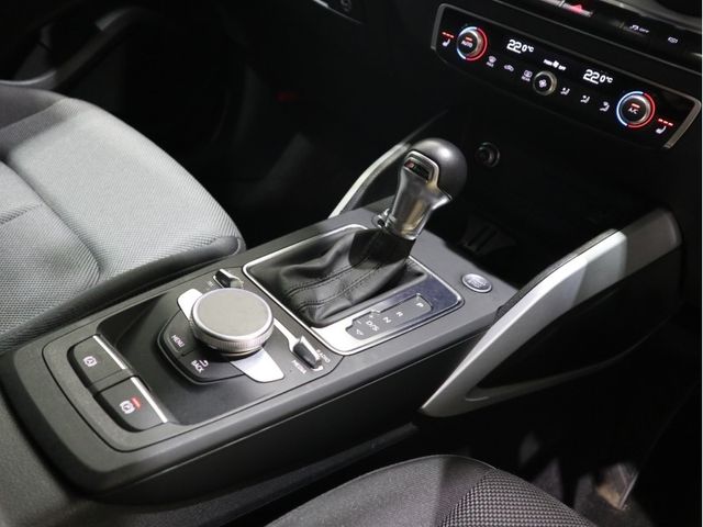 Audi Q2 2020-12 191952-11