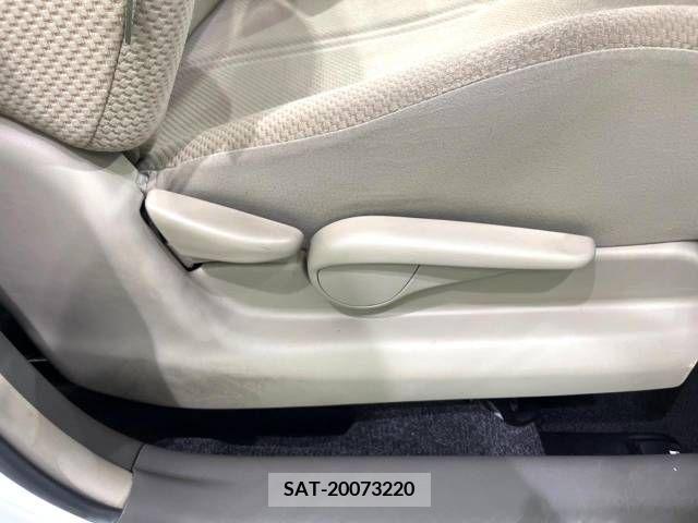 Toyota VITZ 2010-03 370166-7