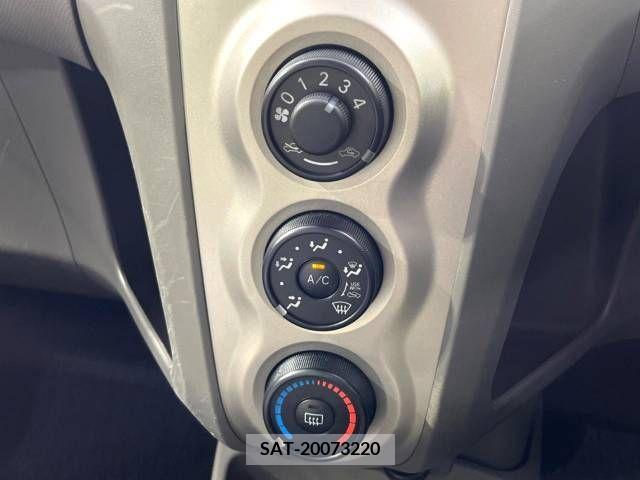 Toyota VITZ 2010-03 370166-6