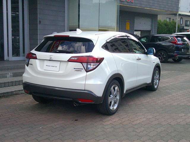 Honda VEZEL 2015-11 18481-1