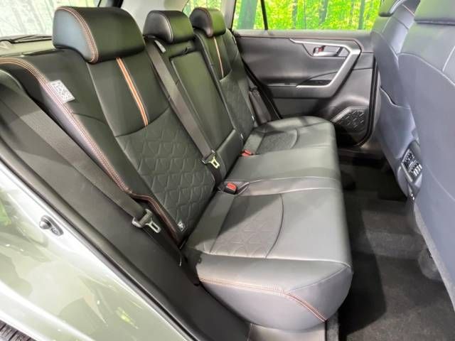 Toyota RAV4 2020-06 188876-9