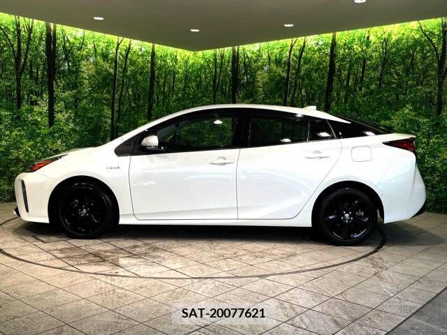 Toyota PRIUS 2019-05 281810-17