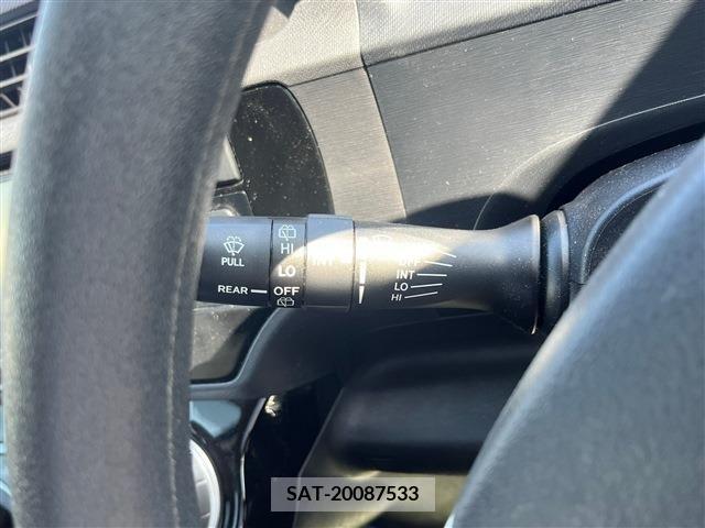 Toyota AQUA 2017-03 260143-20