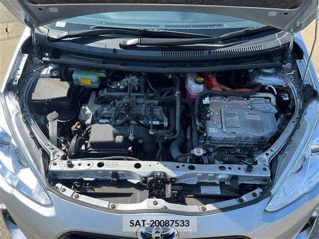 Toyota AQUA 2017-03 260143-25