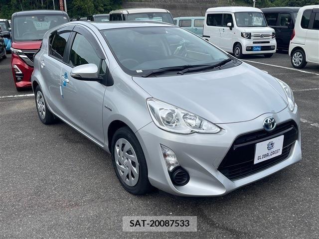 Toyota AQUA 2017-03 260143-6