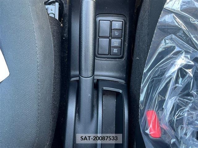 Toyota AQUA 2017-03 260143-23