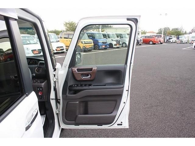 Honda N BOX 2019-08 12974-7