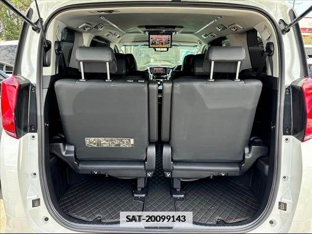 Toyota ALPHARD 2019-05 355533-18
