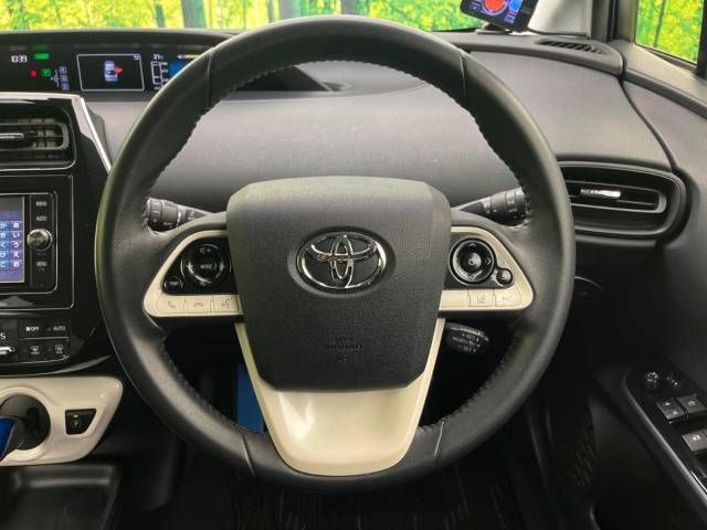 Toyota PRIUS 2017-01 28740-11