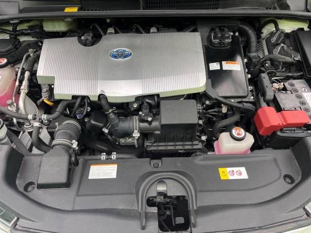 Toyota PRIUS 2017-01 28740-18
