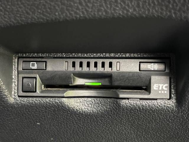 Toyota PRIUS 2017-01 28740-6