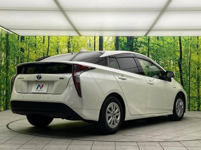 Toyota PRIUS 2017-01 28740-17