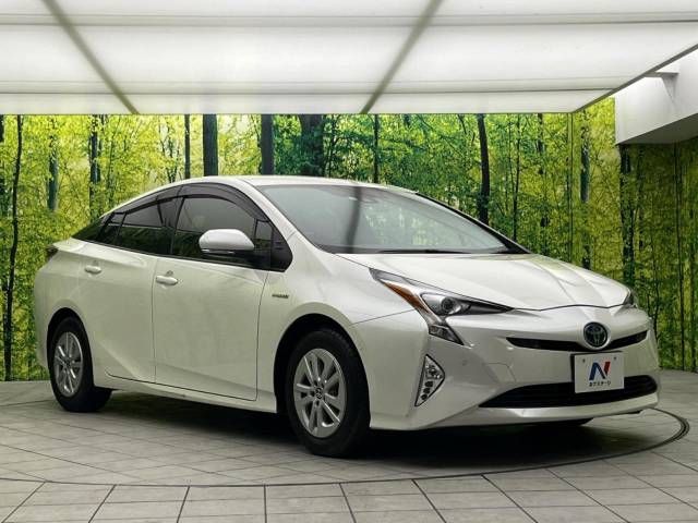 Toyota PRIUS 2017-01 28740-16