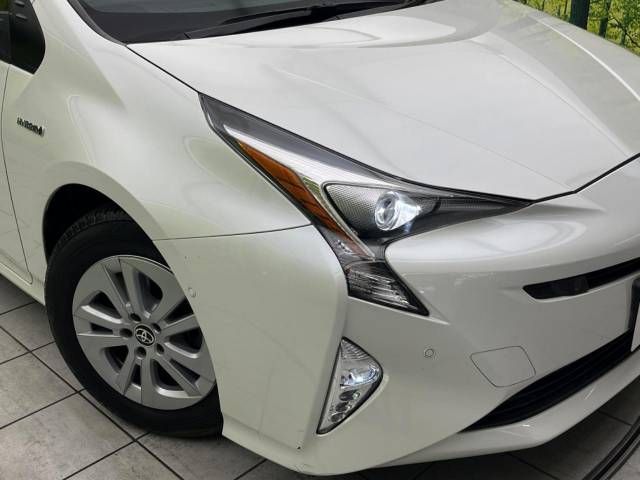 Toyota PRIUS 2017-01 28740-12