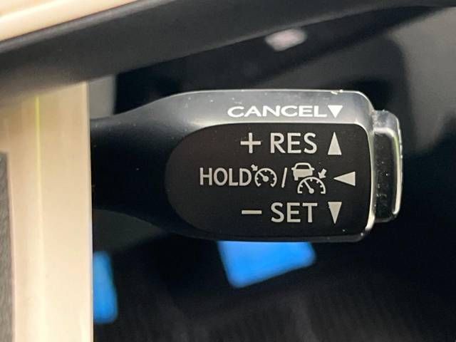 Toyota PRIUS 2017-01 28740-4