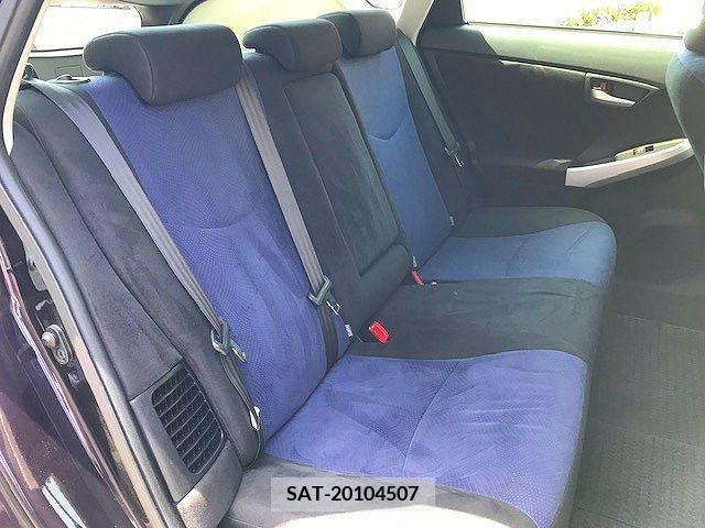 Toyota PRIUS 2013-04 281783-9