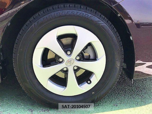 Toyota PRIUS 2013-04 281783-26