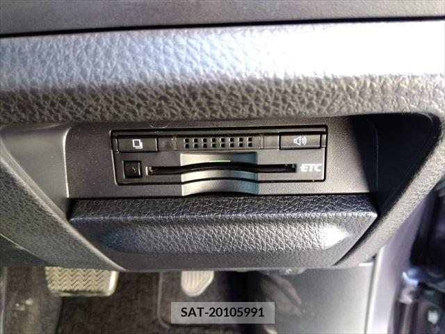 Toyota NOAH 2015-01 365089-23