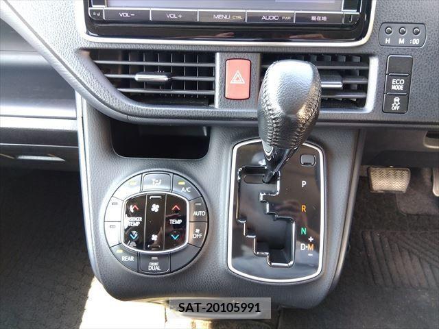 Toyota NOAH 2015-01 365089-19