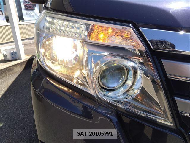 Toyota NOAH 2015-01 365089-3