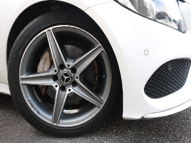 Mercedes Benz C-CLASS 2017-10 22050-7