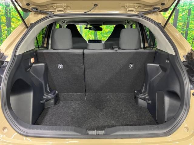 Toyota YARIS CROSS 2023-03 181440-10