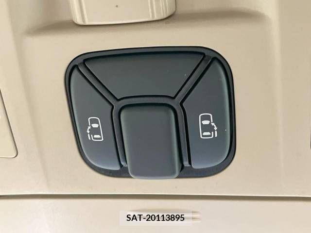 Toyota VELLFIRE 2012-03 377555-3
