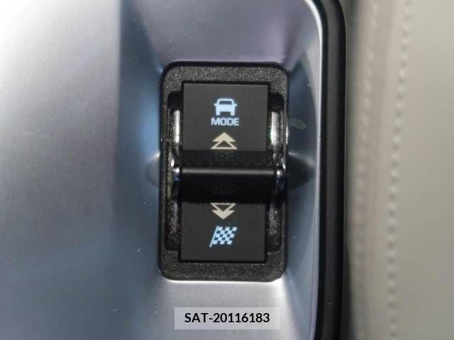 Jaguar E-PACE 2019-05 315766-11