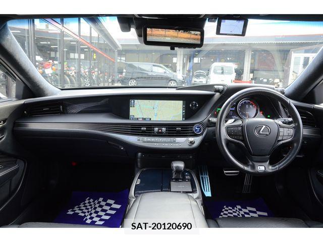 Lexus LS 2017-11 276035-6