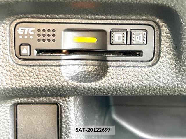 Honda N BOX CUSTOM 2017-11 306948-6