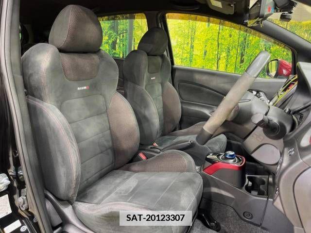 Nissan NOTE 2017-08 349124-8