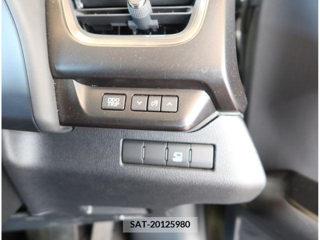 Lexus UX 2019-08 388249-18