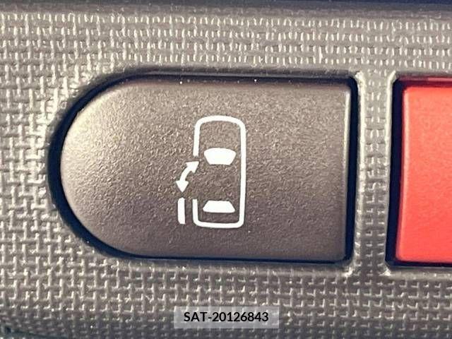 Toyota SPADE 2013-05 313672-2