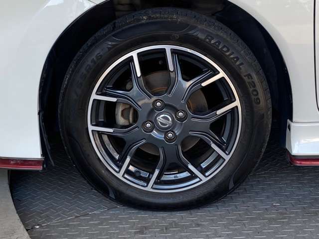 Nissan NOTE 2014-12 182570-15
