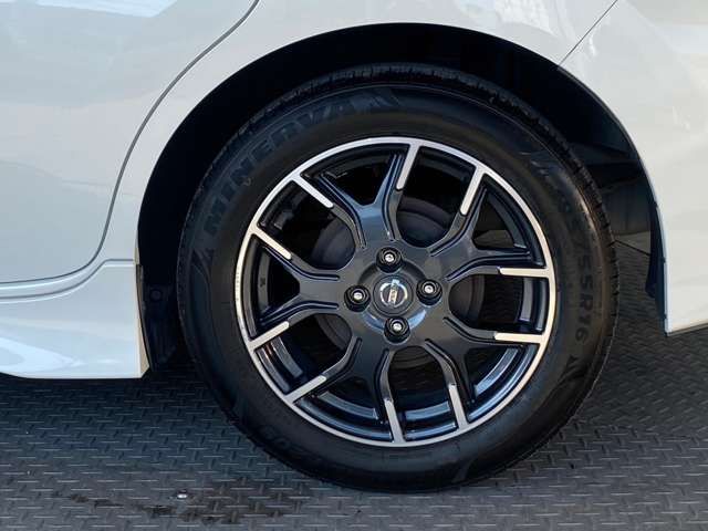 Nissan NOTE 2014-12 182570-14