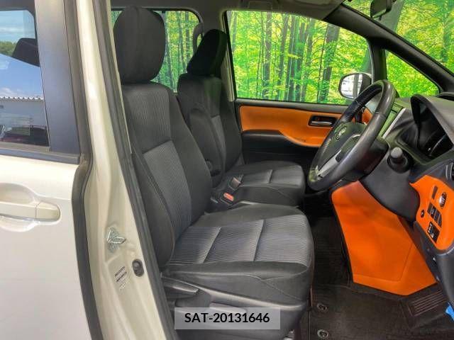 Toyota VOXY 2014-04 348012-8