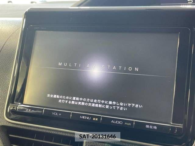 Toyota VOXY 2014-04 348012-2
