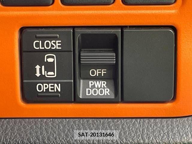 Toyota VOXY 2014-04 348012-5