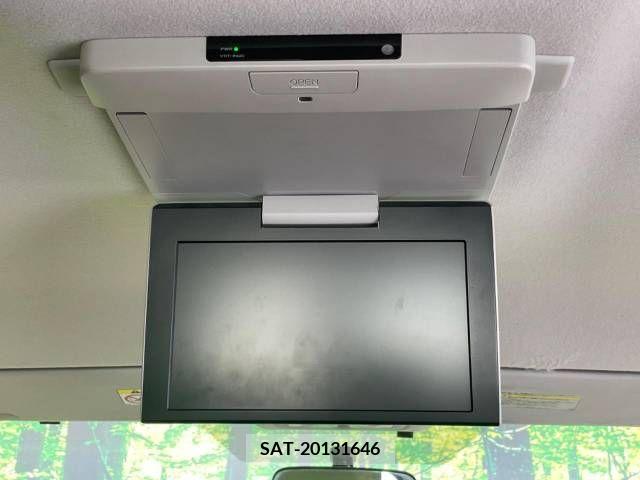Toyota VOXY 2014-04 348012-4
