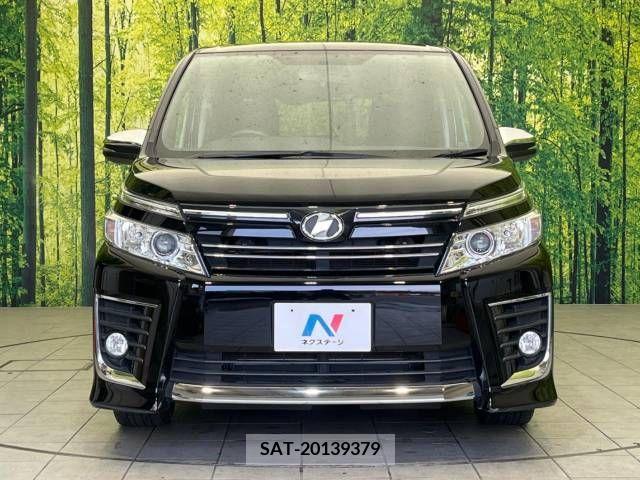 Toyota VOXY 2015-02 220295-15