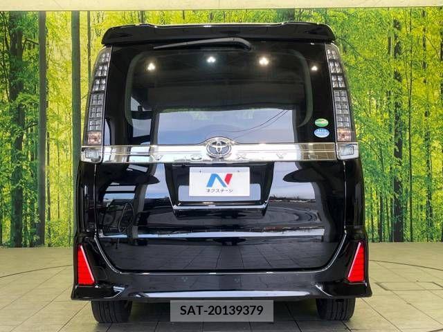 Toyota VOXY 2015-02 220295-16