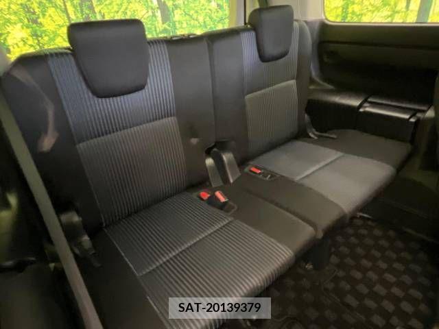 Toyota VOXY 2015-02 220295-10