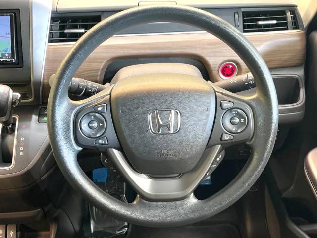 Honda FREED 2020-12 15957-12