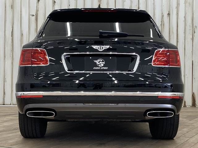 Bentley BENTAYGA 2016-09 22030-18