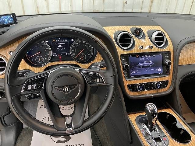 Bentley BENTAYGA 2016-09 22030-3