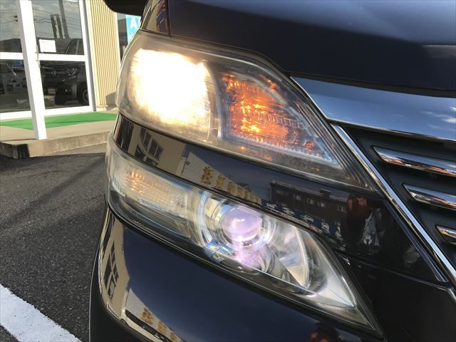 Toyota VELLFIRE 2010-11 193569-3