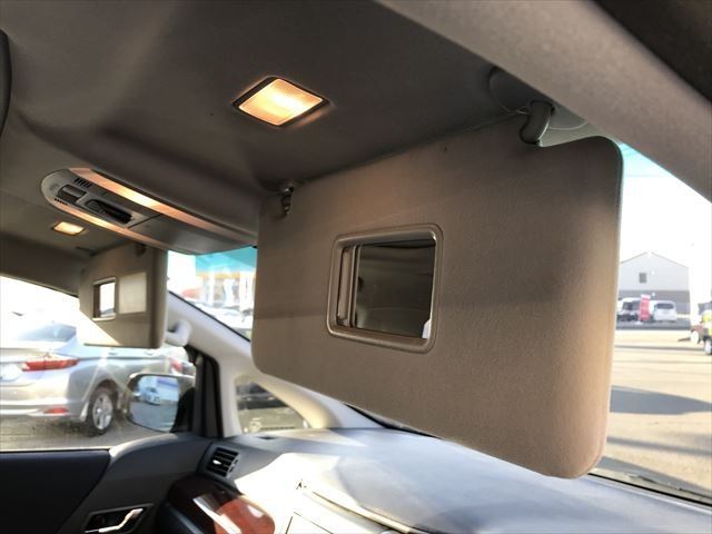 Toyota VELLFIRE 2010-11 193569-27